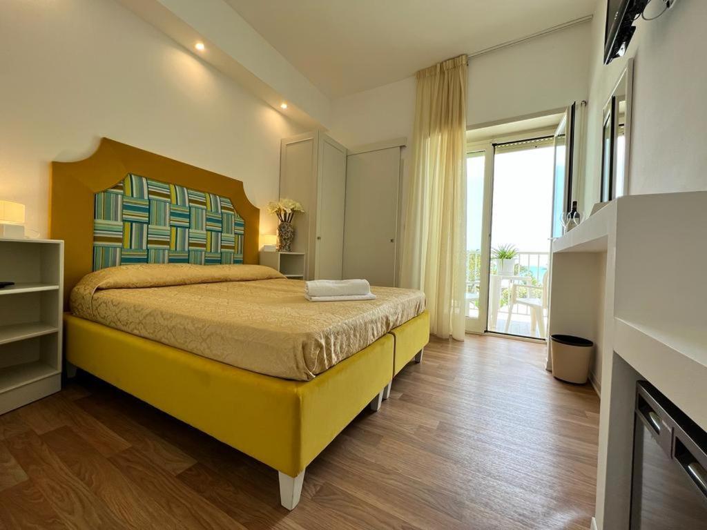 Hotel Parco Delle Rose Silvi Marina Esterno foto