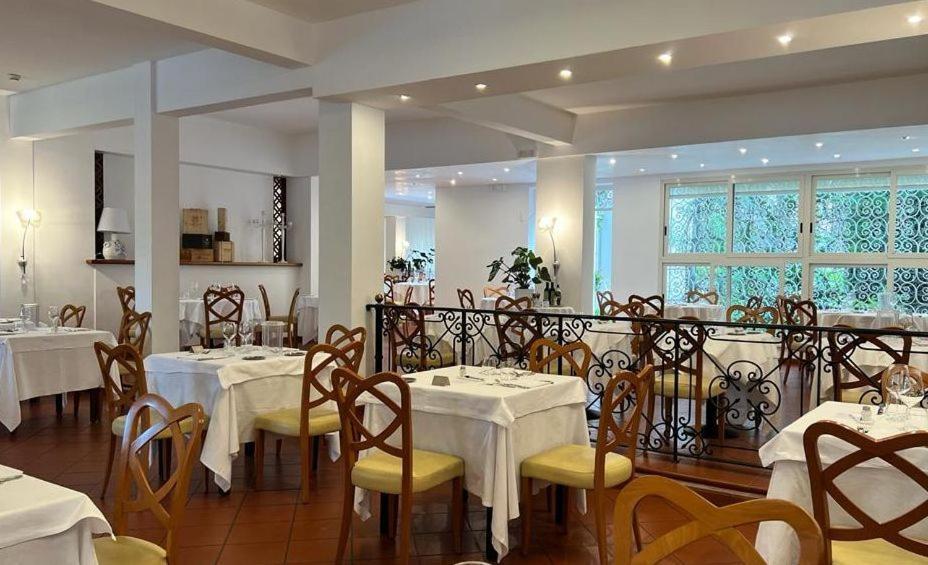 Hotel Parco Delle Rose Silvi Marina Esterno foto
