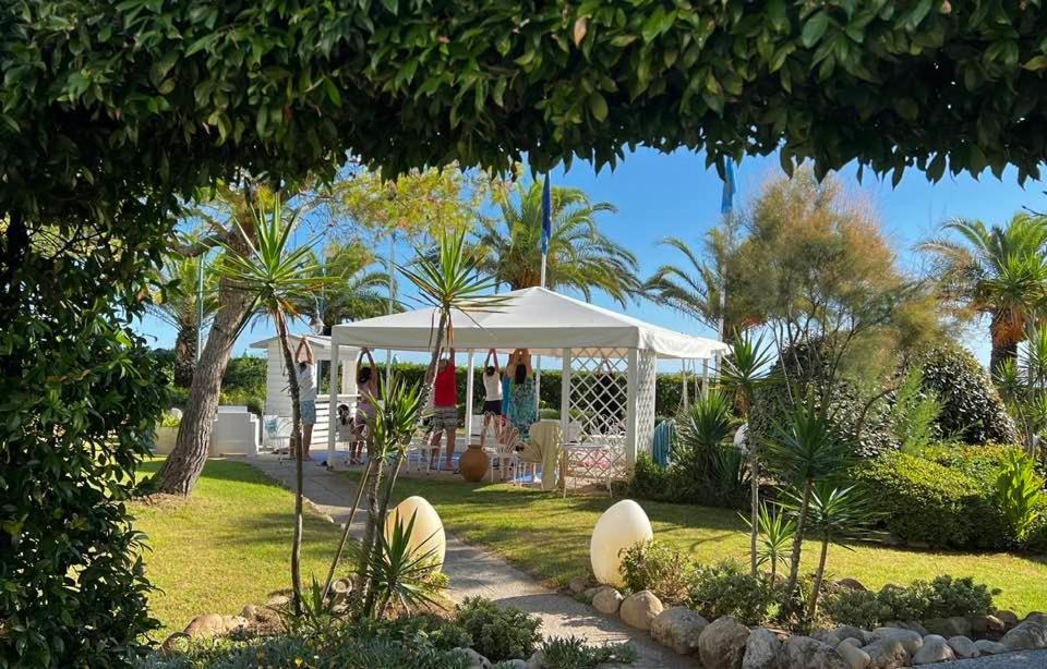 Hotel Parco Delle Rose Silvi Marina Esterno foto