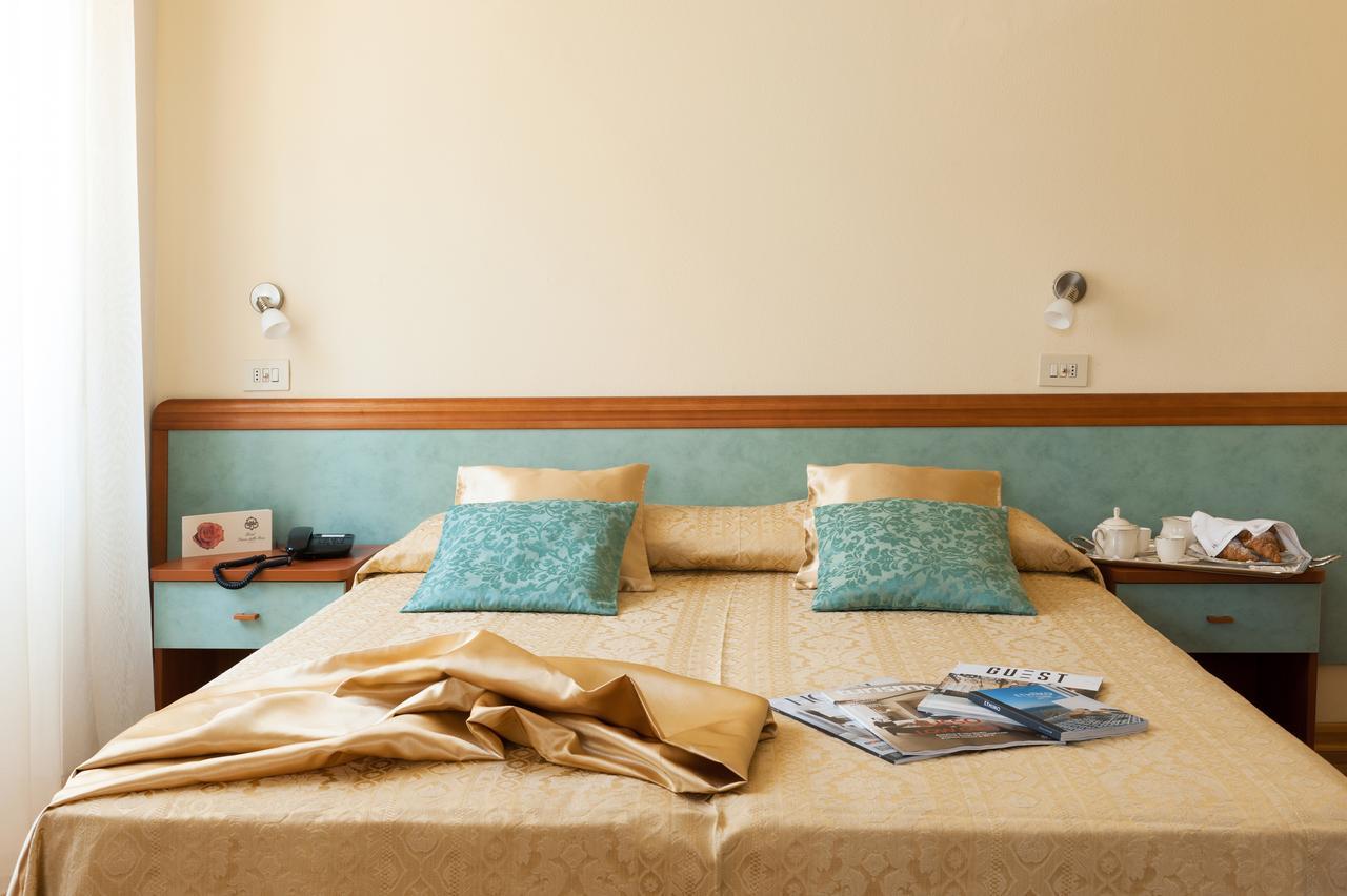 Hotel Parco Delle Rose Silvi Marina Esterno foto