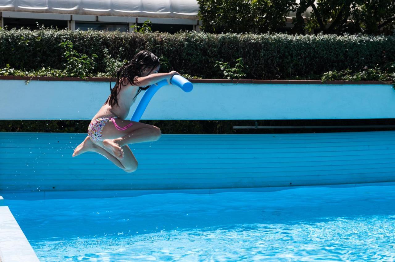 Hotel Parco Delle Rose Silvi Marina Esterno foto